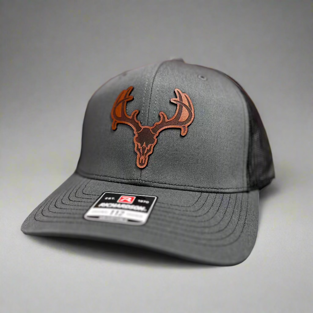 Richardson 112 Dark Charcoal/Black with Deer Skull Patch